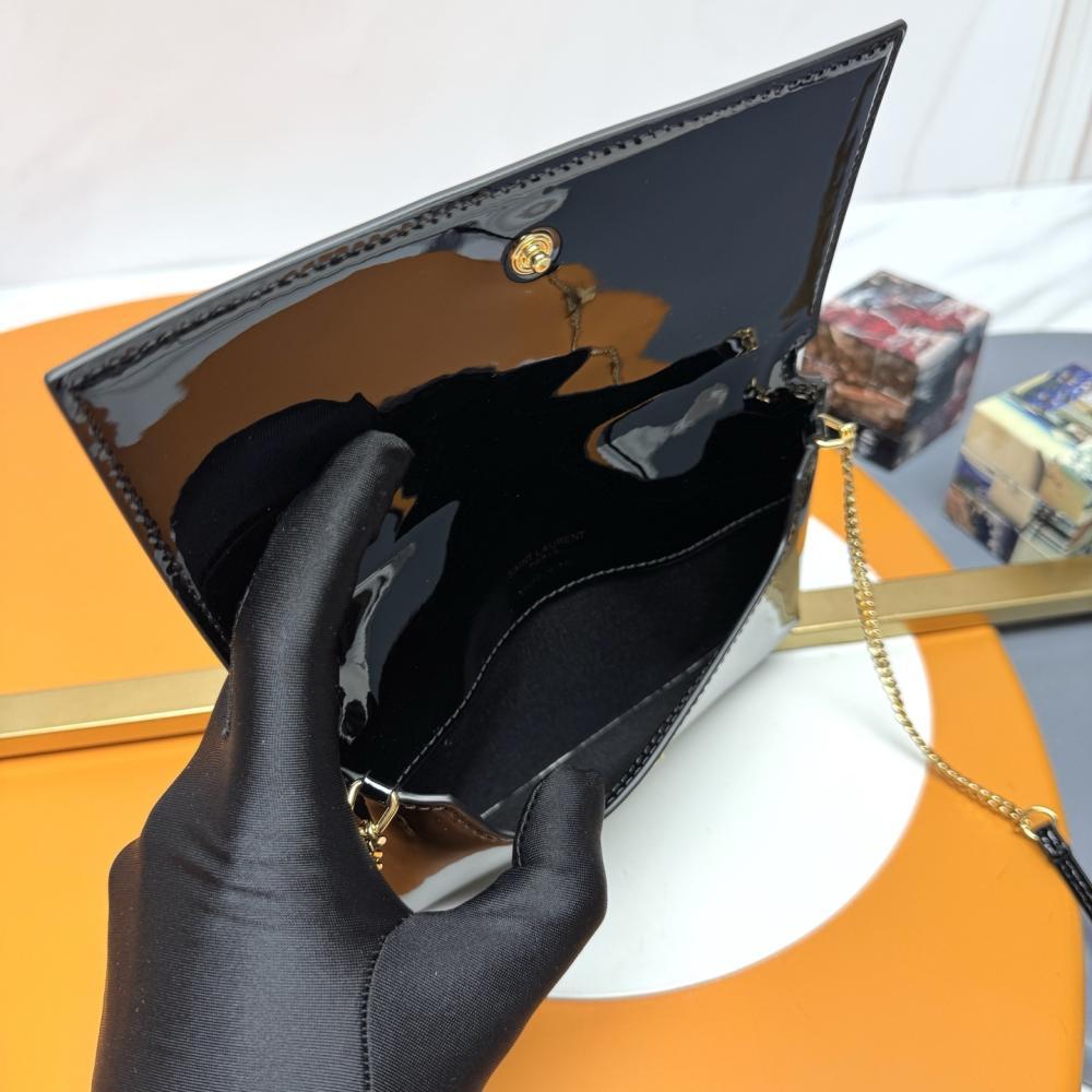 Wallet Style 1557660572