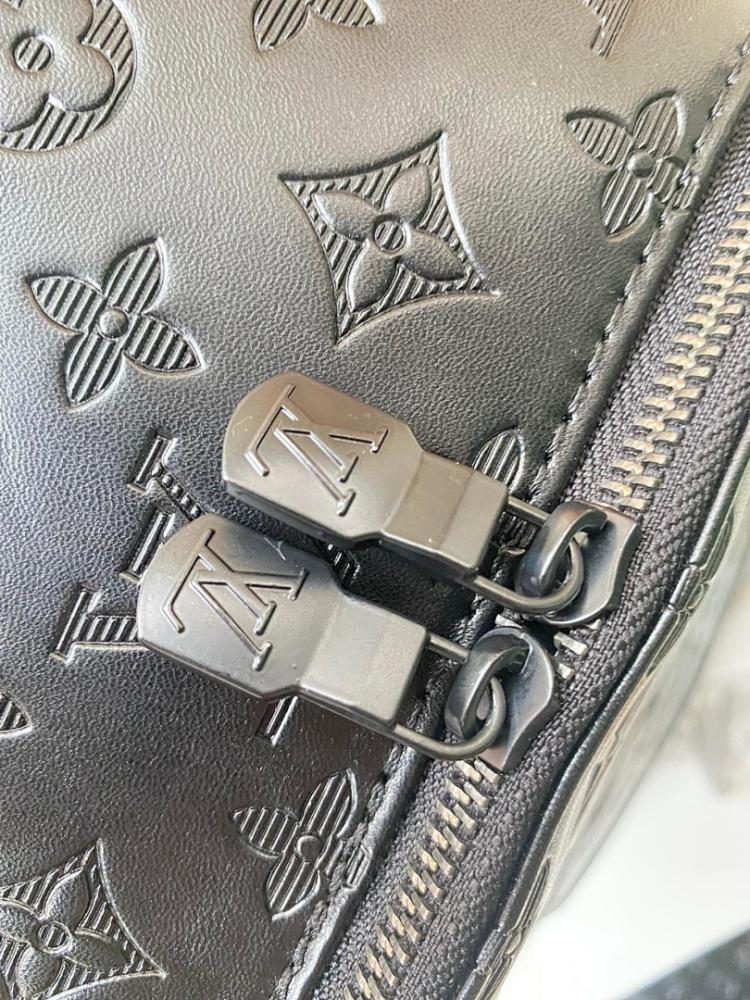 Classic Italian-Inspired Leather Crossbody Bag 33x41x18cm