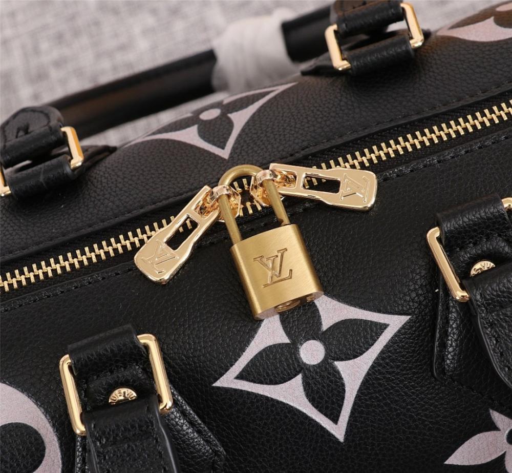 Stylish Leather Backpack 25x19x15cm