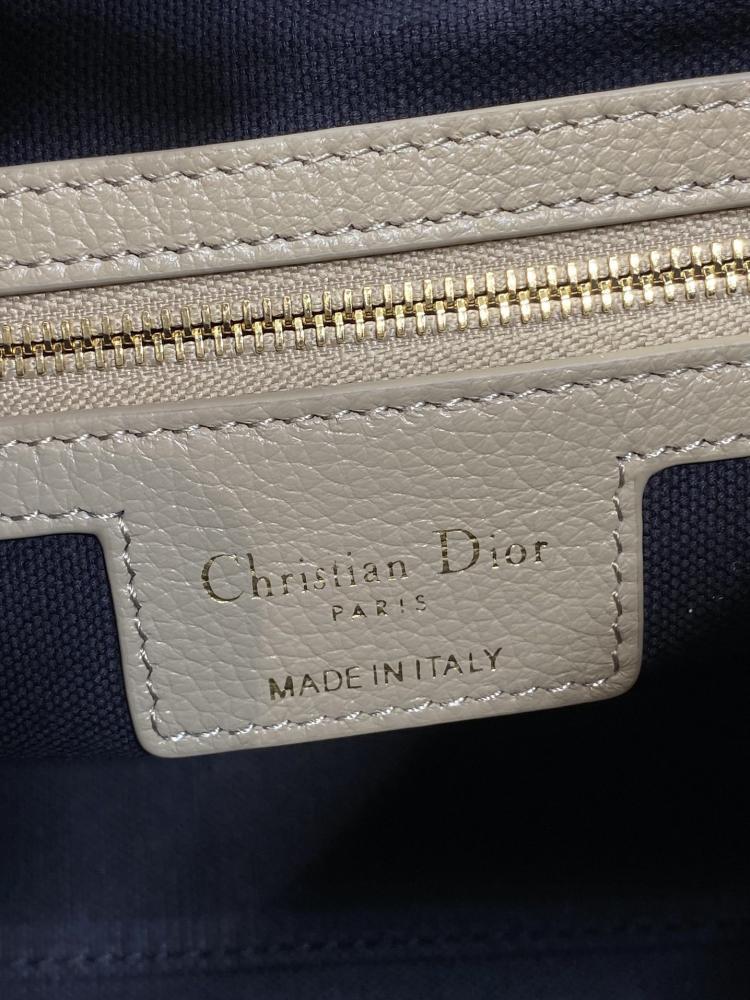 Luxury Leather Top Handle Bag Style 1636623224