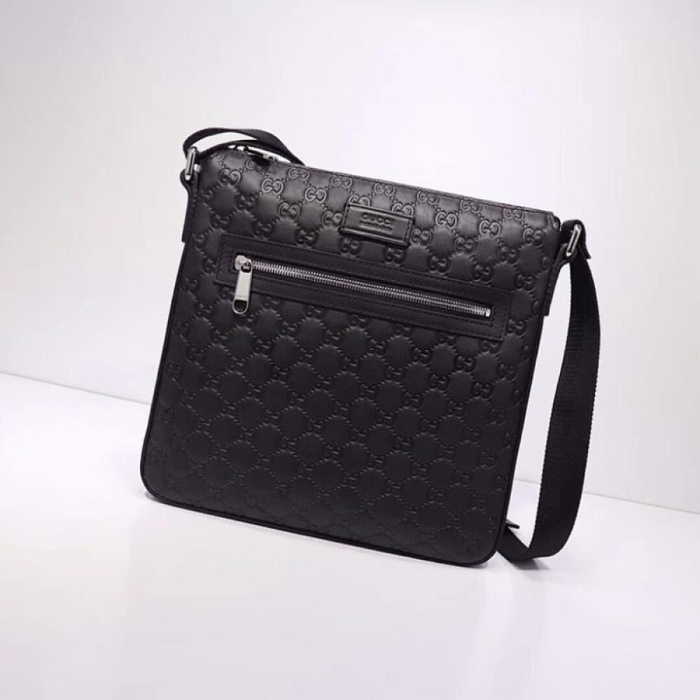 Classic Leather Shoulder Bag