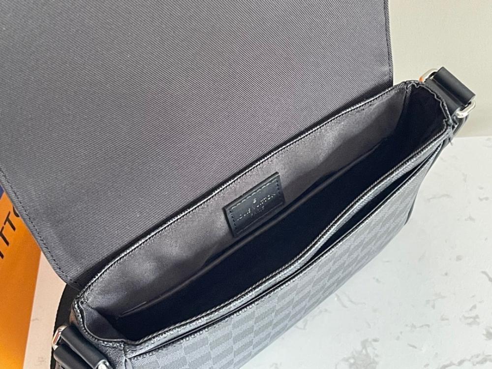 Stylish Premium Leather Shoulder Bag 26x20x7cm