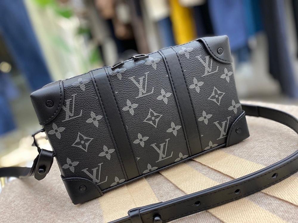 Classic Shoulder Bag 22.5x14x5cm