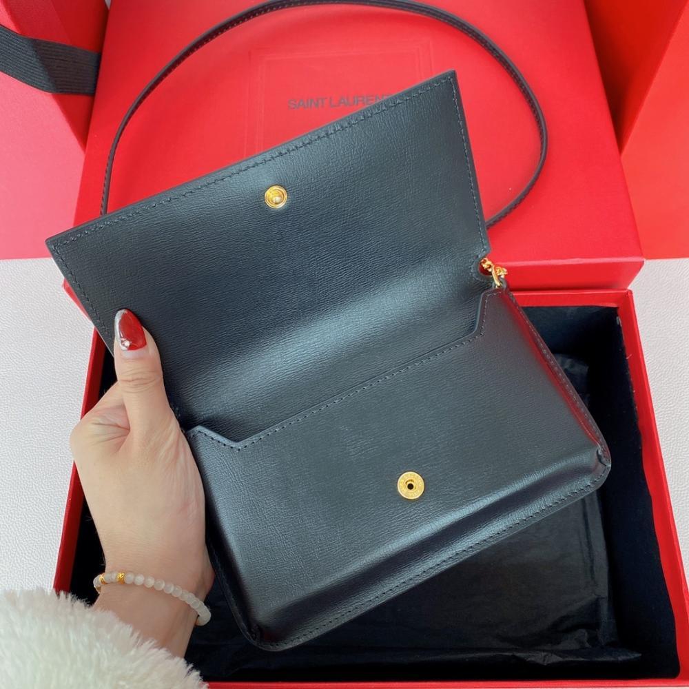 Wallet Style 1318902391