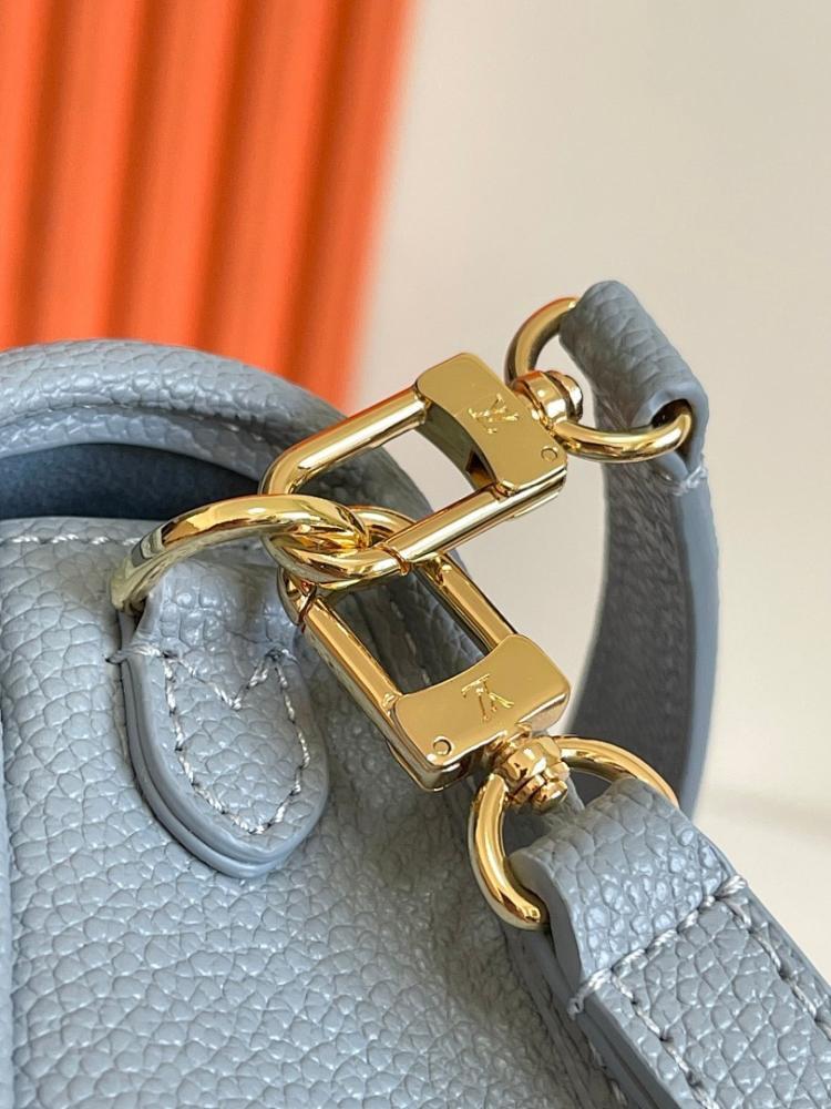 Diane Monogram Leather Shoulder Bag 19x10.5x6cm Style 330111286