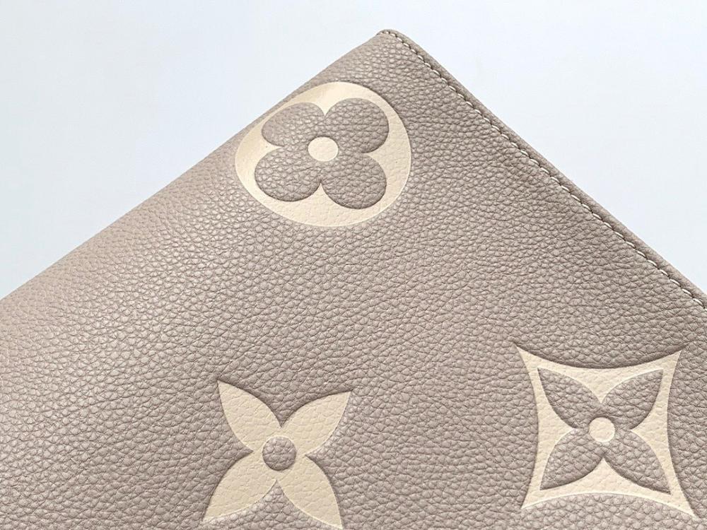 Elegant Refined Printed Leather Crossbody Bag 34x26x13cm