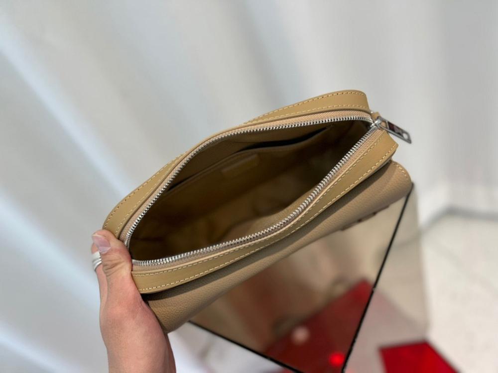 Stylish Refined Leather Crossbody Bag 23.5x18x7cm
