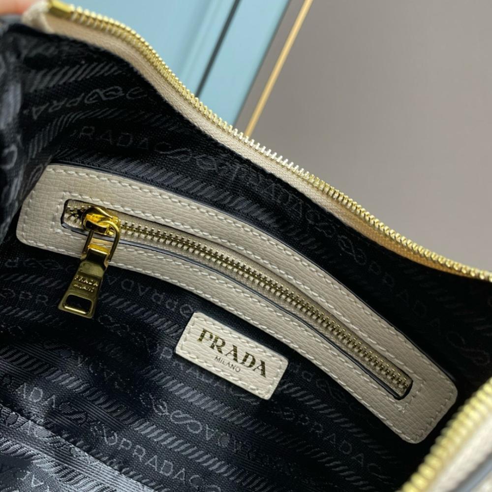 Elegant Refined Shoulder Bag 27x18x10cm
