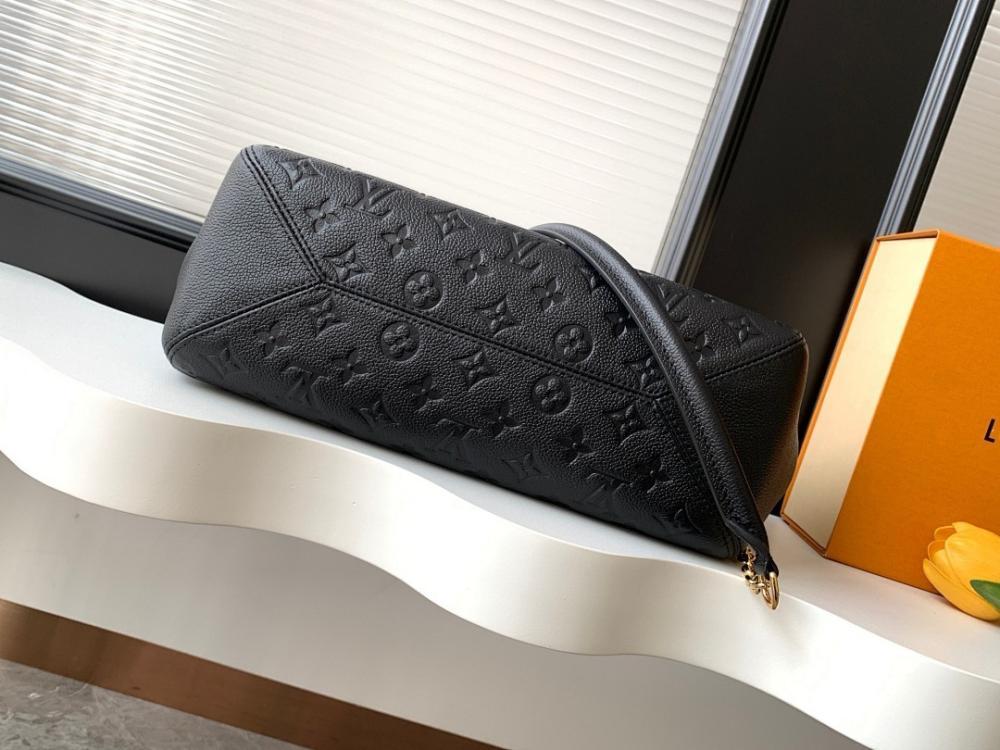 Modern Italian-Inspired Monogram Leather Shoulder Bag 34x20x13cm