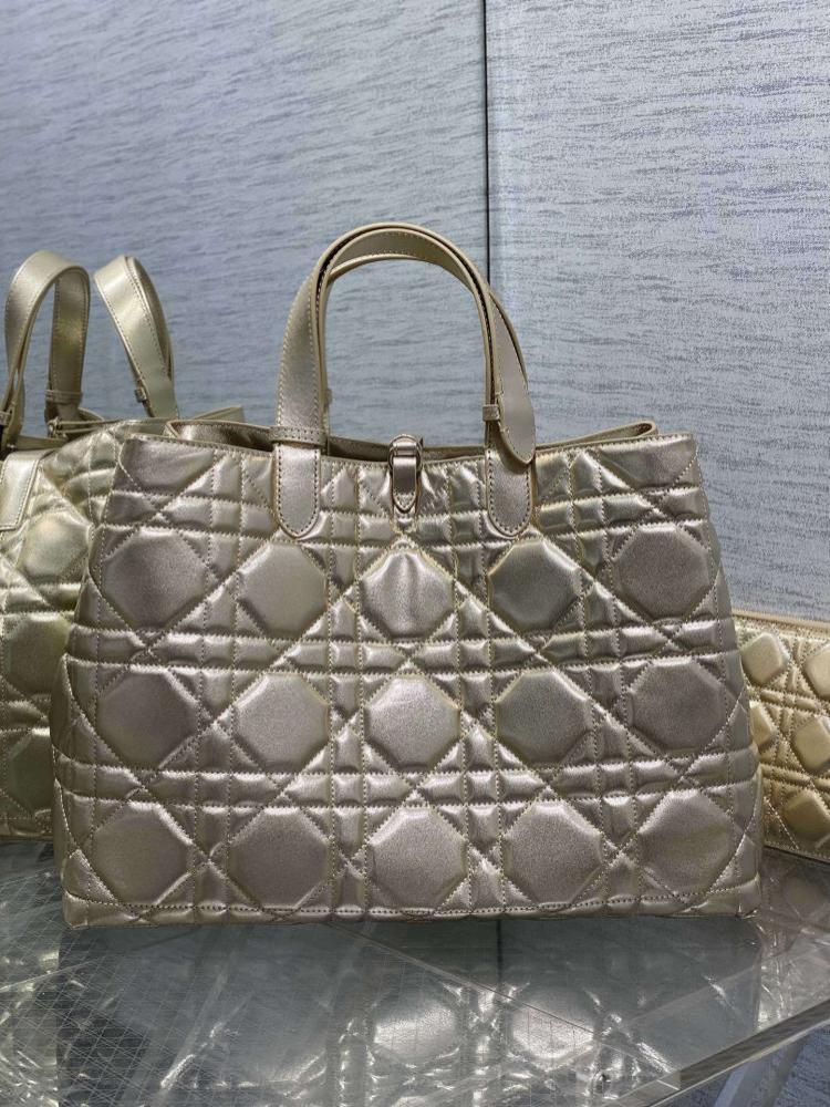 Calfskin Top Handle Bag Style 1576826592