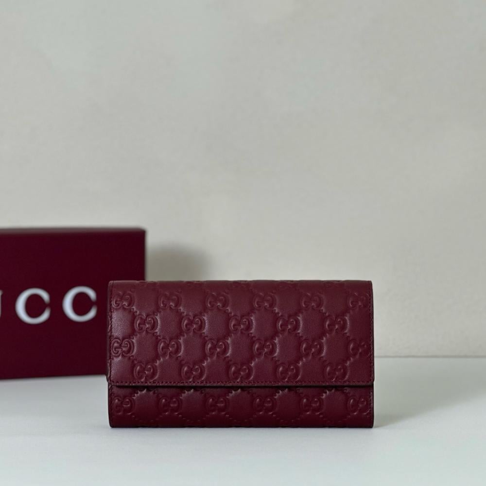 Wallet Style 445022894