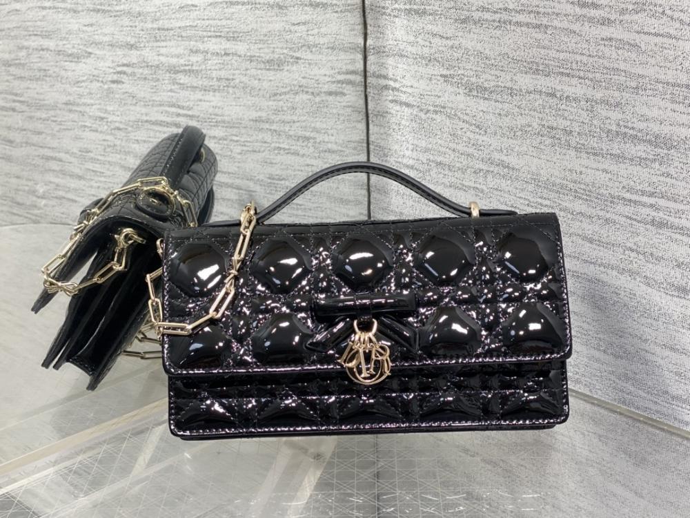 Leather Wallet Style 445474288