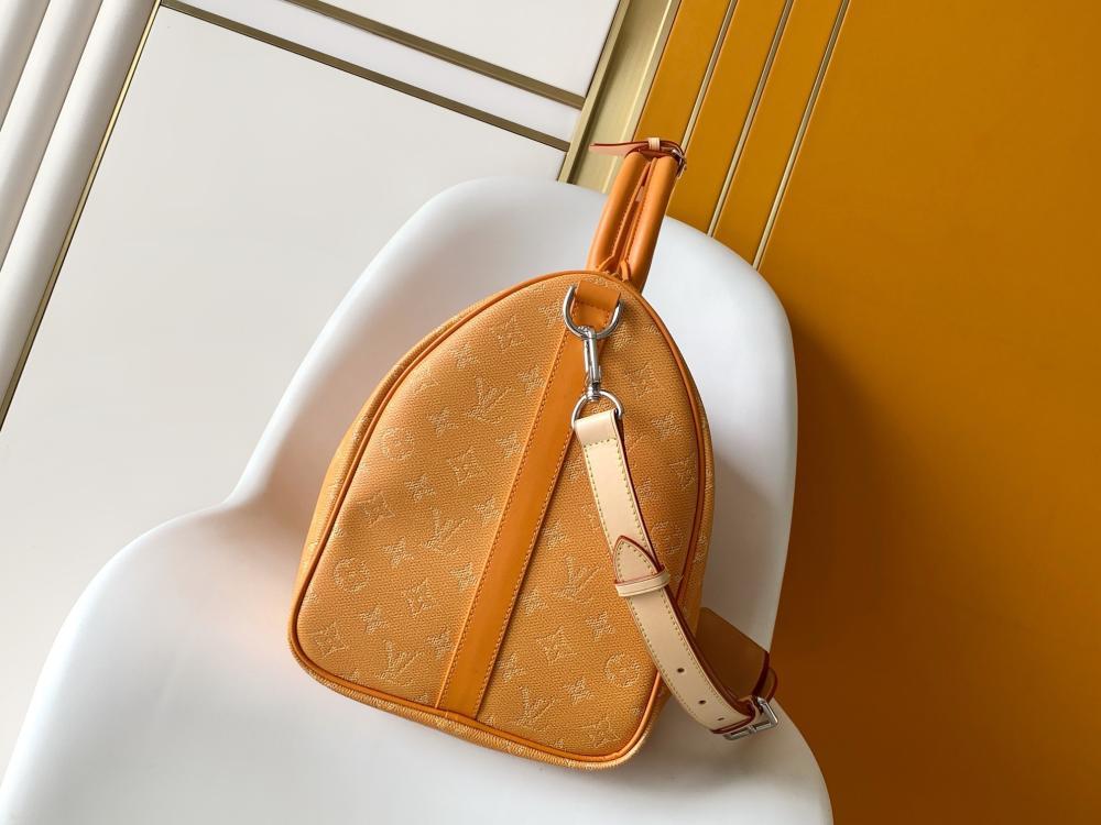 Alma Travel Bag Style 851554612