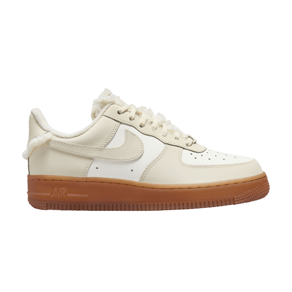 Wmns Air Force 1 '07 LX 'Sail Gum Faux Fur'