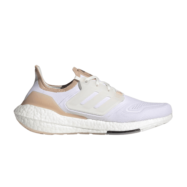 UltraBoost 22 'White Halo Blush'