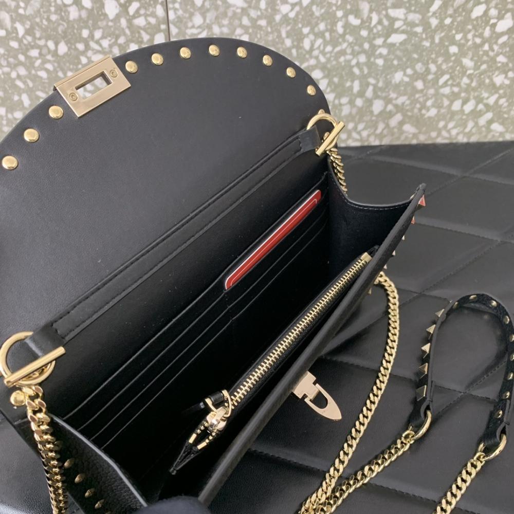 Leather Crossbody Bag Style 225030867