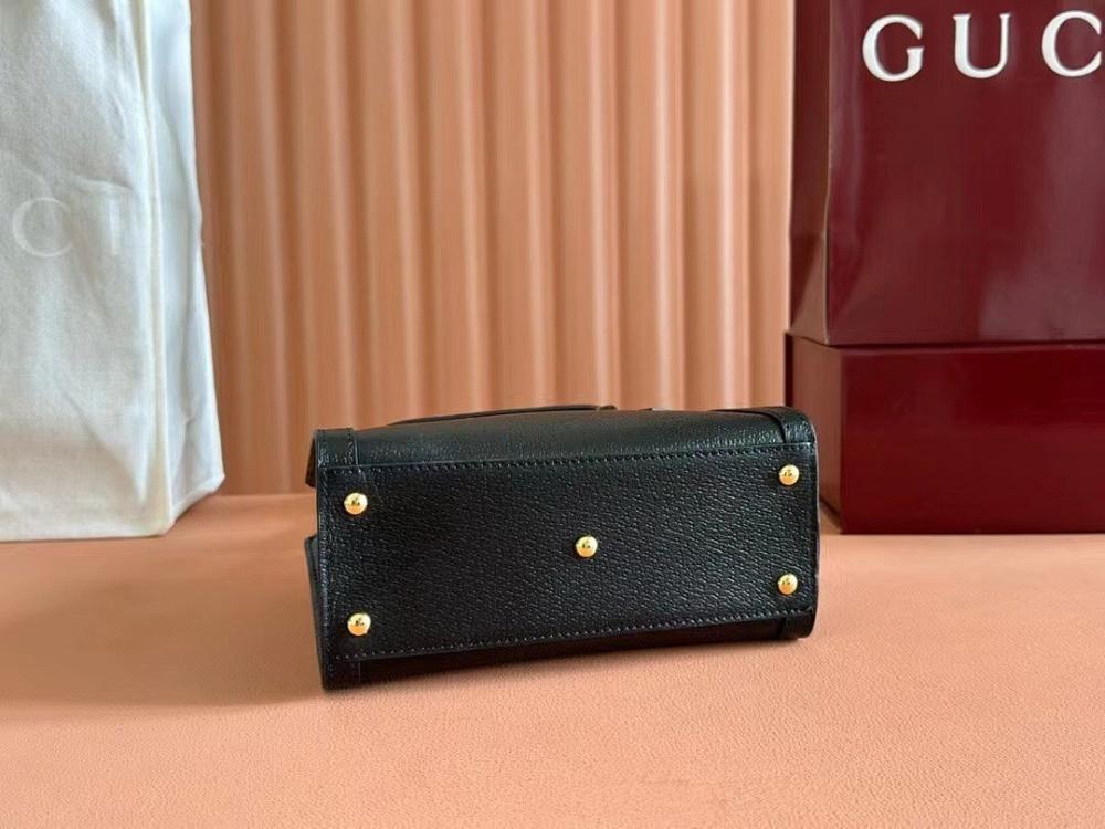 Italian-Inspired Luxury Bag 20x16x10cm