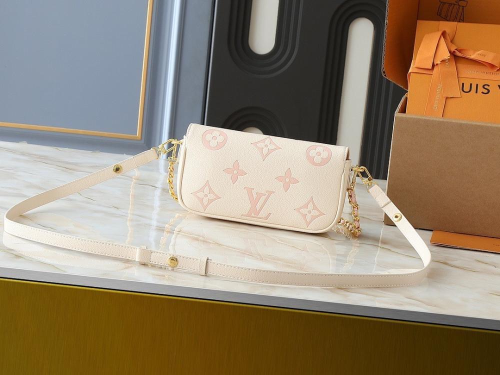 Luxury Monogram Leather Shoulder Bag 23.5x12x4.5cm
