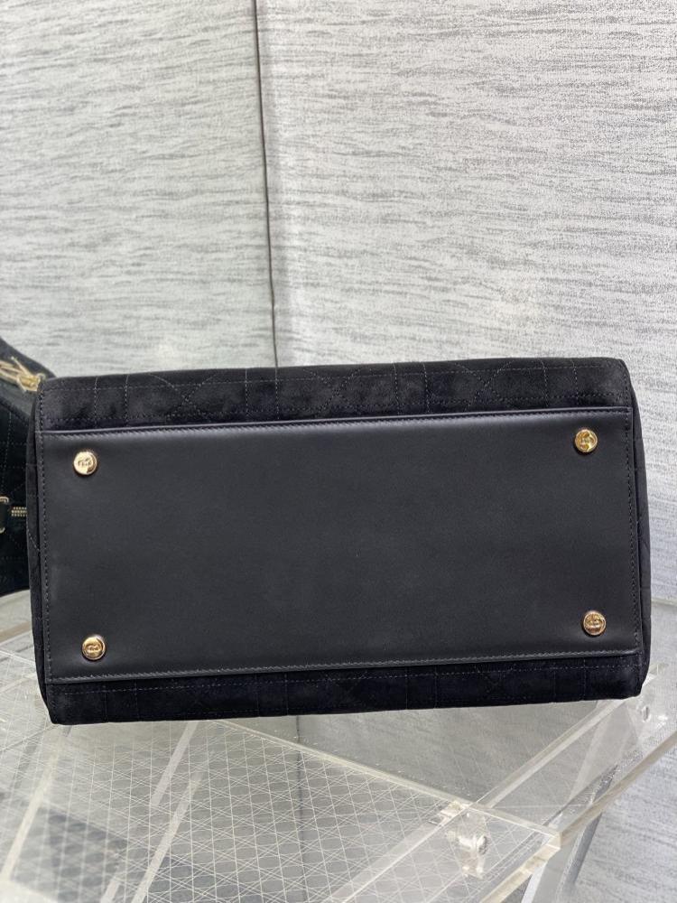 Classic Top Handle Bag Style 1521285174