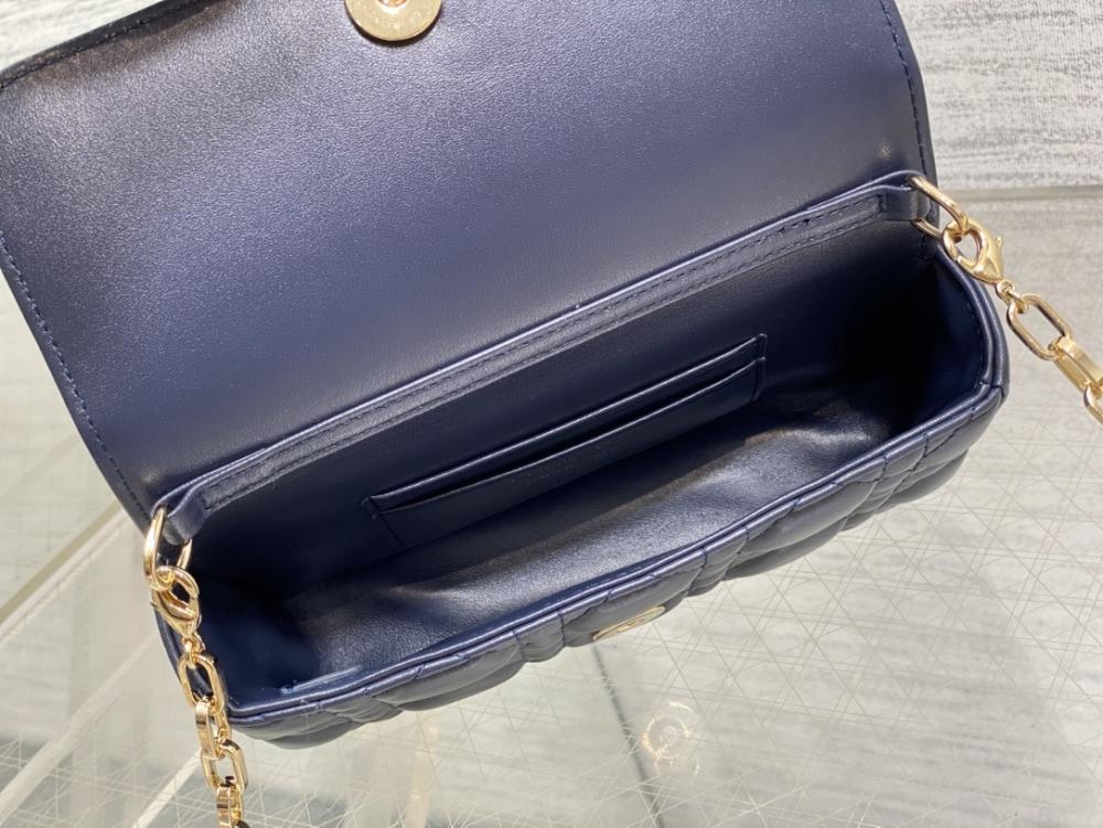 Top Handle Bag Style 720485750