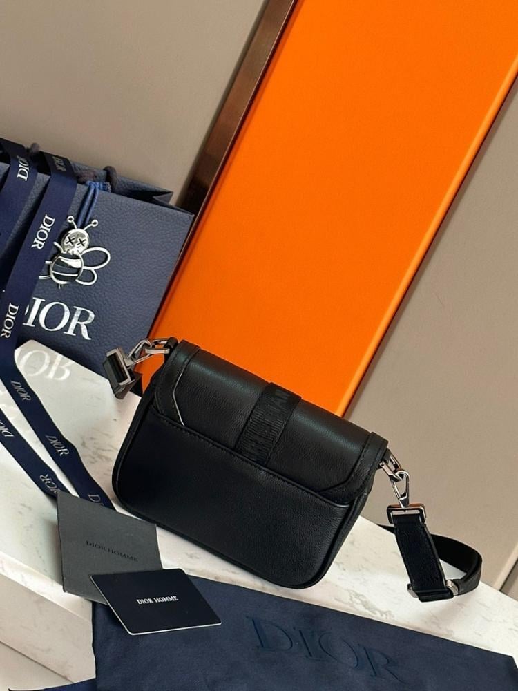 Classic Modern Leather Shoulder Bag 19x11x4cm
