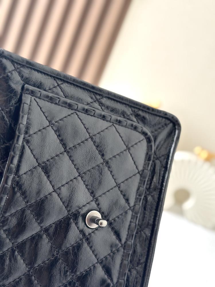 Classic Top Handle Bag Style 2101184408