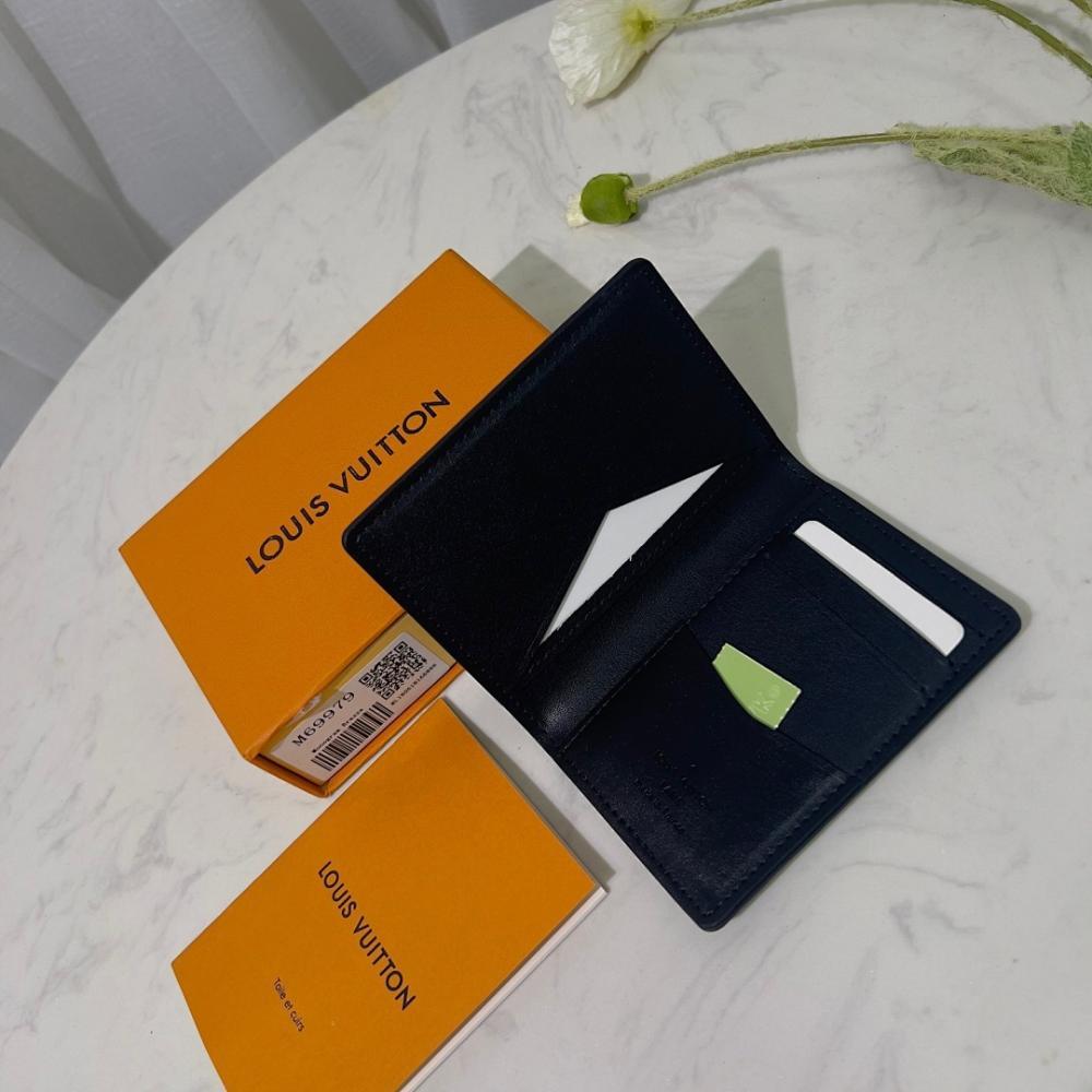 Modern Calfskin Wallet 8x11x1cm