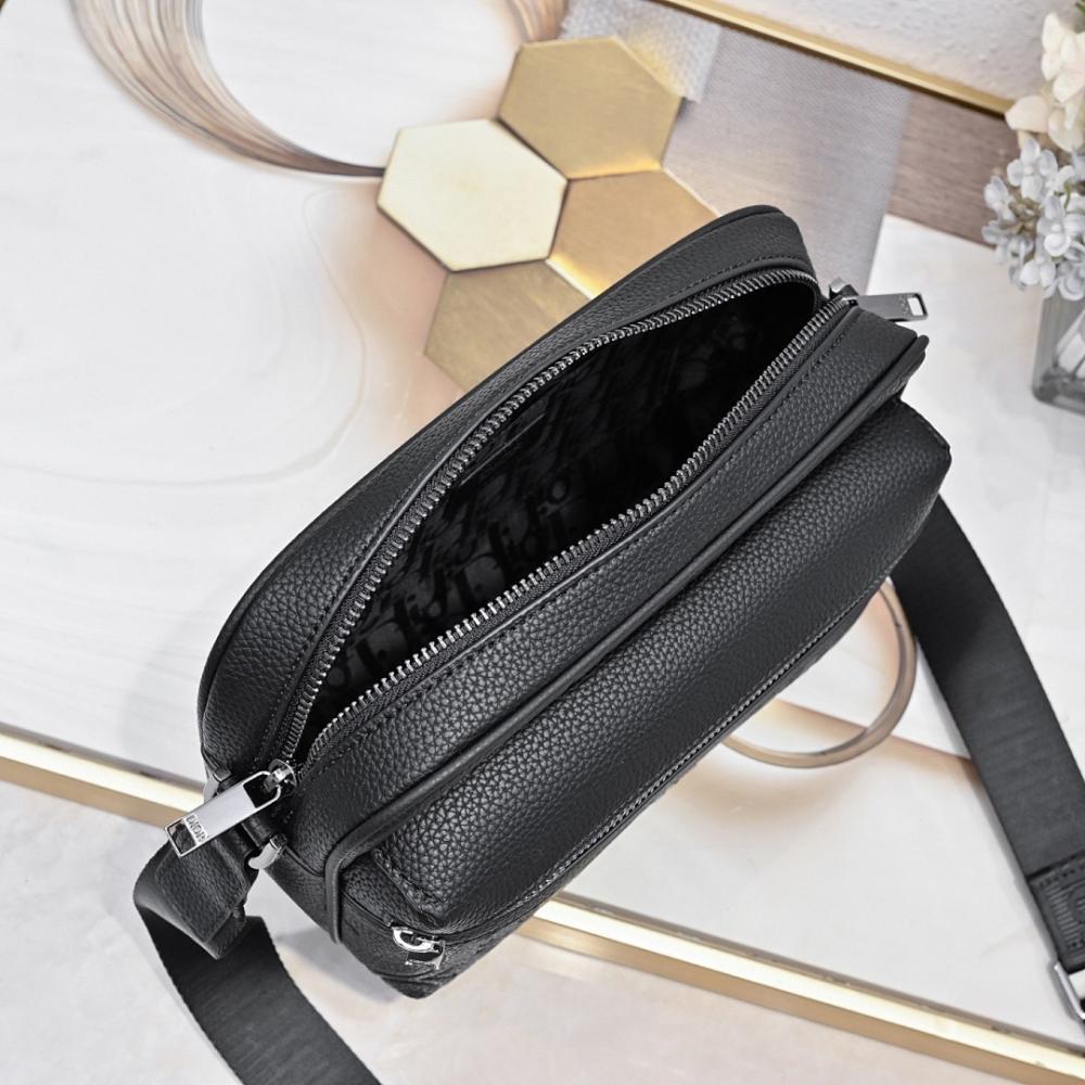 Modern Stylish Shoulder Bag 23x17x7.5cm