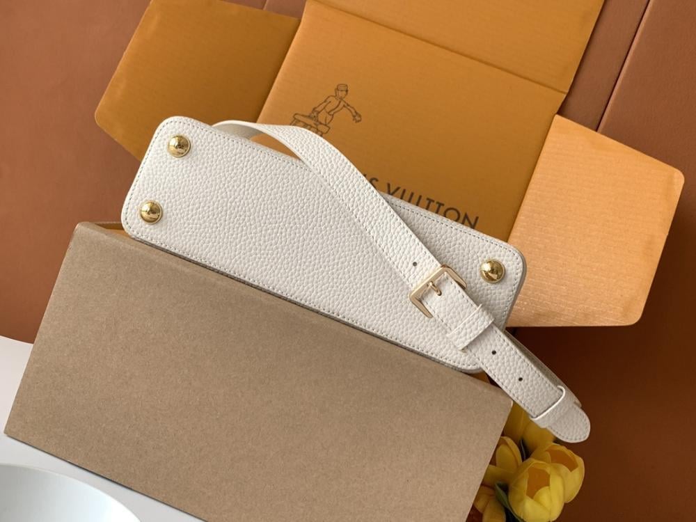Arco Top Handle Bag Style 1760442434
