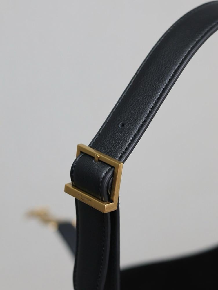 Classic Elegant Leather Bucket Bag