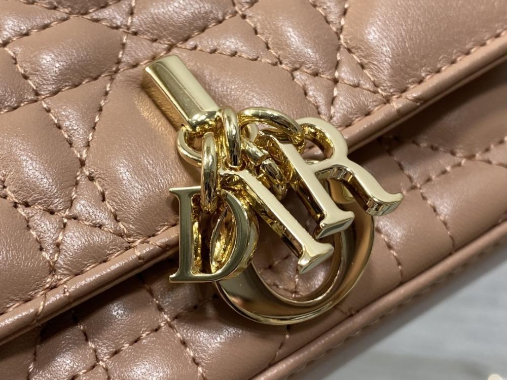 Top Handle Bag Style 545266289