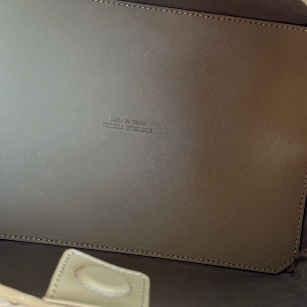 Modern Refined Leather Top Handle Bag 30x26x20cm