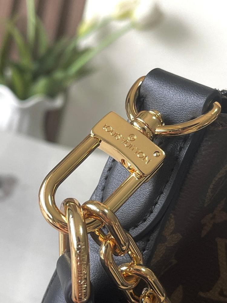 Classic Luxury Monogram Leather Shoulder Bag 28.5x19x5cm