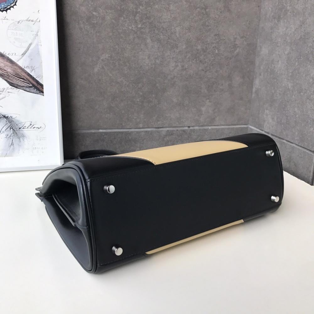 Top Handle Bag Style 1821141084
