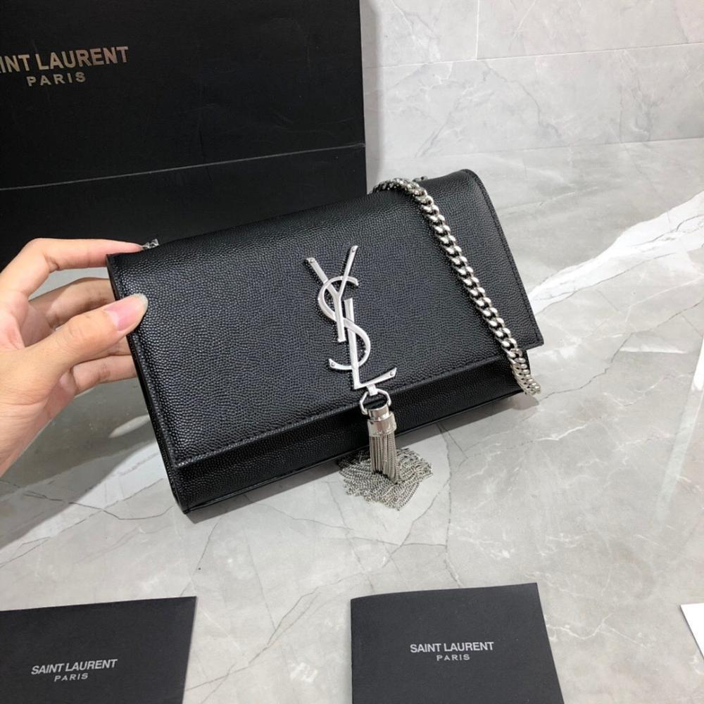 Modern Italian-Inspired Shoulder Bag 20x13.5x5.5cm