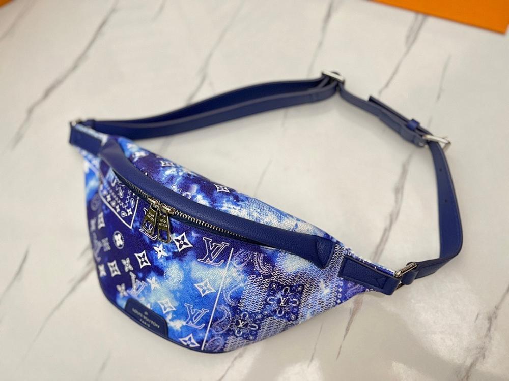 Classic Leather Shoulder Bag 44x15x9cm