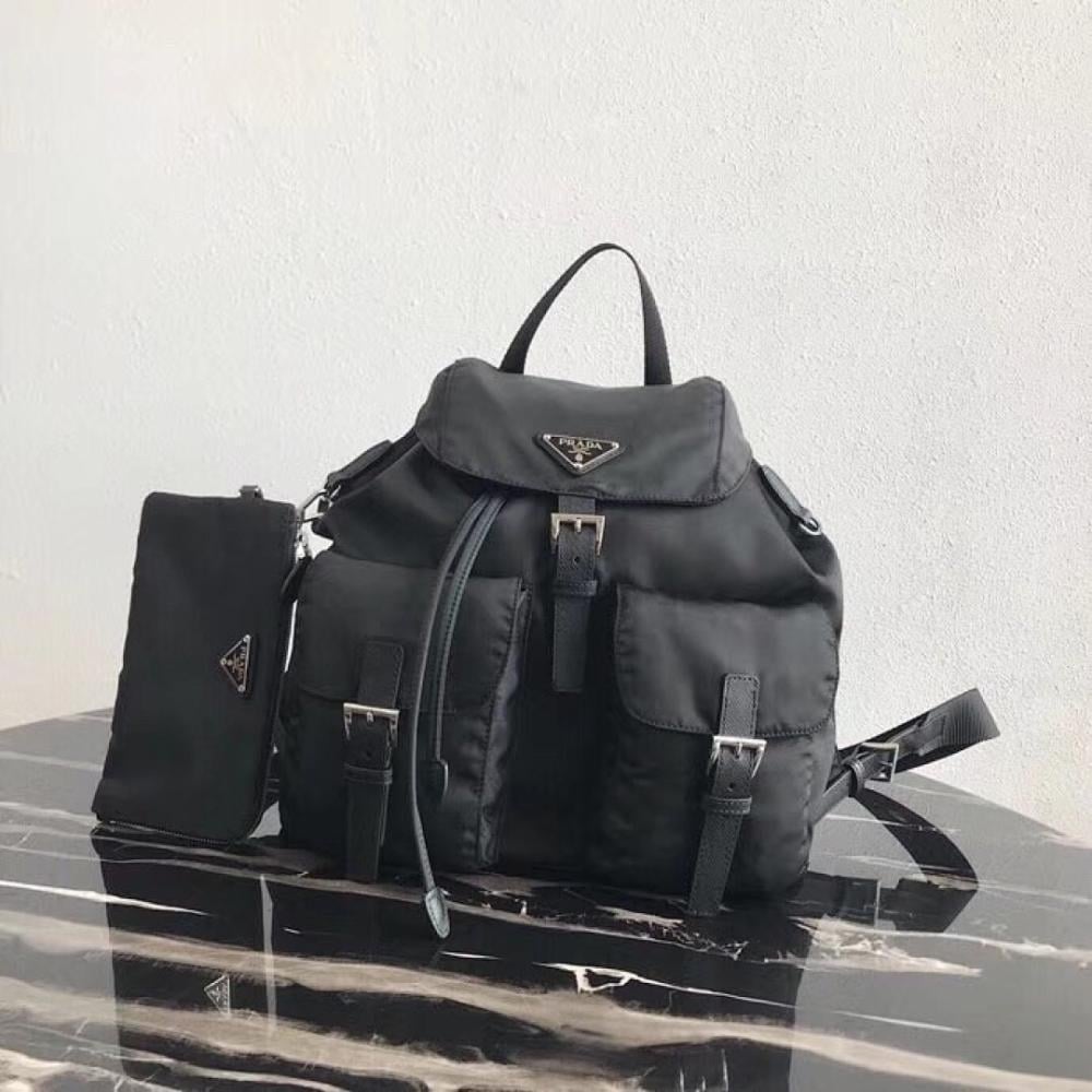 Modern Elegant Saffiano Leather Bag