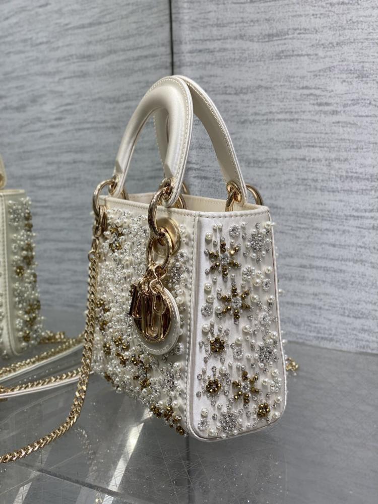 Shoulder Bag Style 115634110