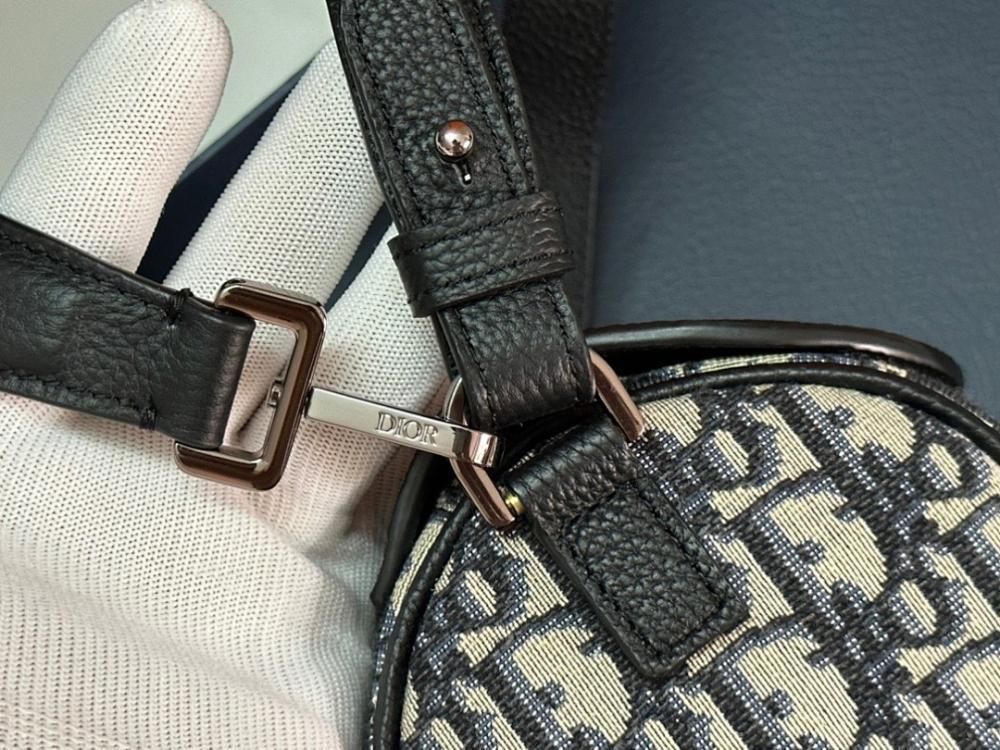 Luxury Black Leather Shoulder Bag
