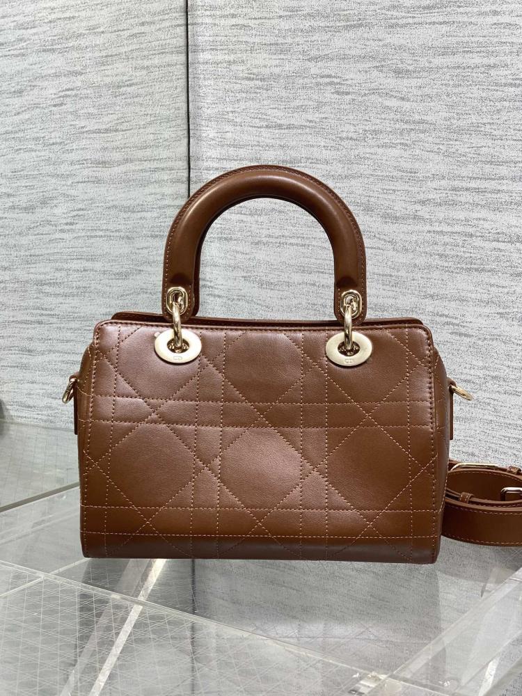 Leather Top Handle Bag Style 322403370