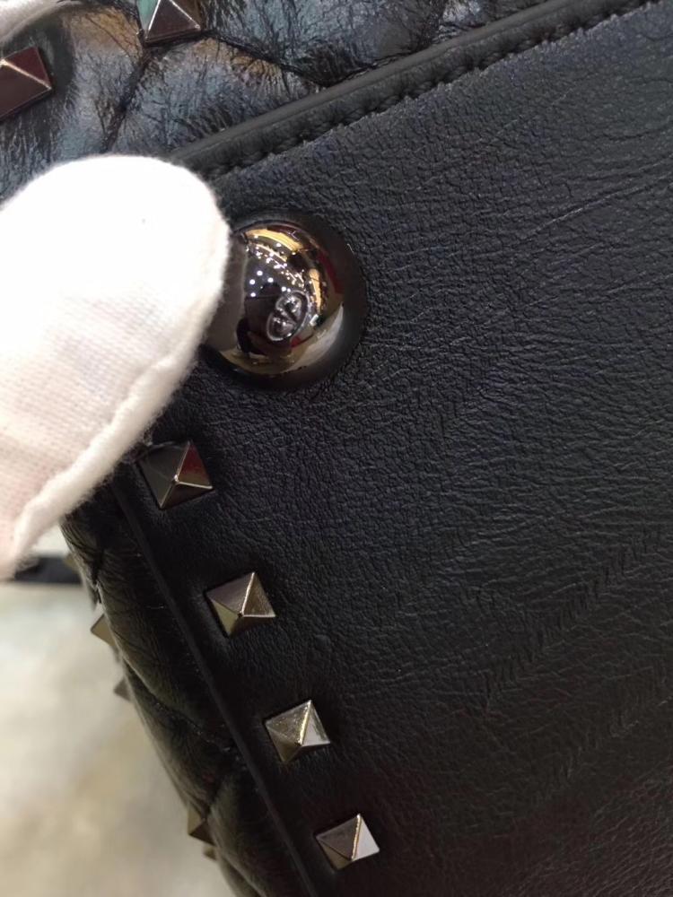 Top Handle Bag Style 546592189