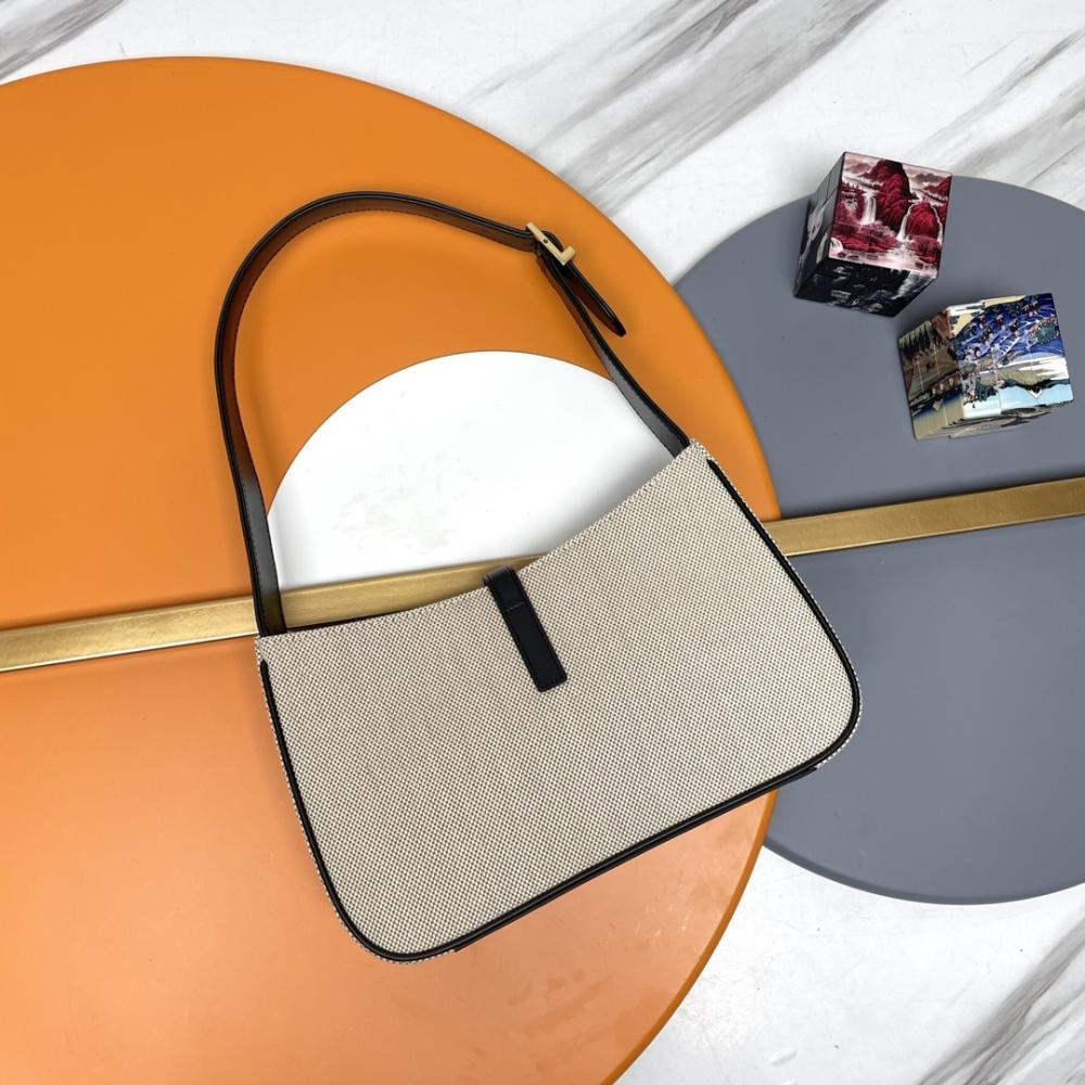 Shoulder Bag Style 125729462