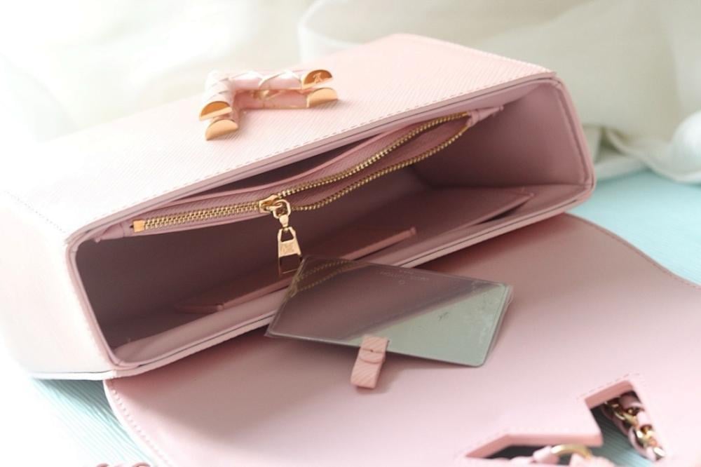 Modern Leather Top Handle Bag 23x17x9.5cm