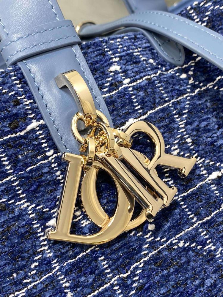Classic Top Handle Bag Style 67619835