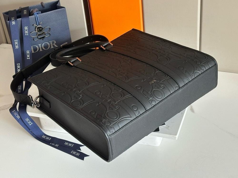 Stylish Refined Leather Shoulder Bag Black
