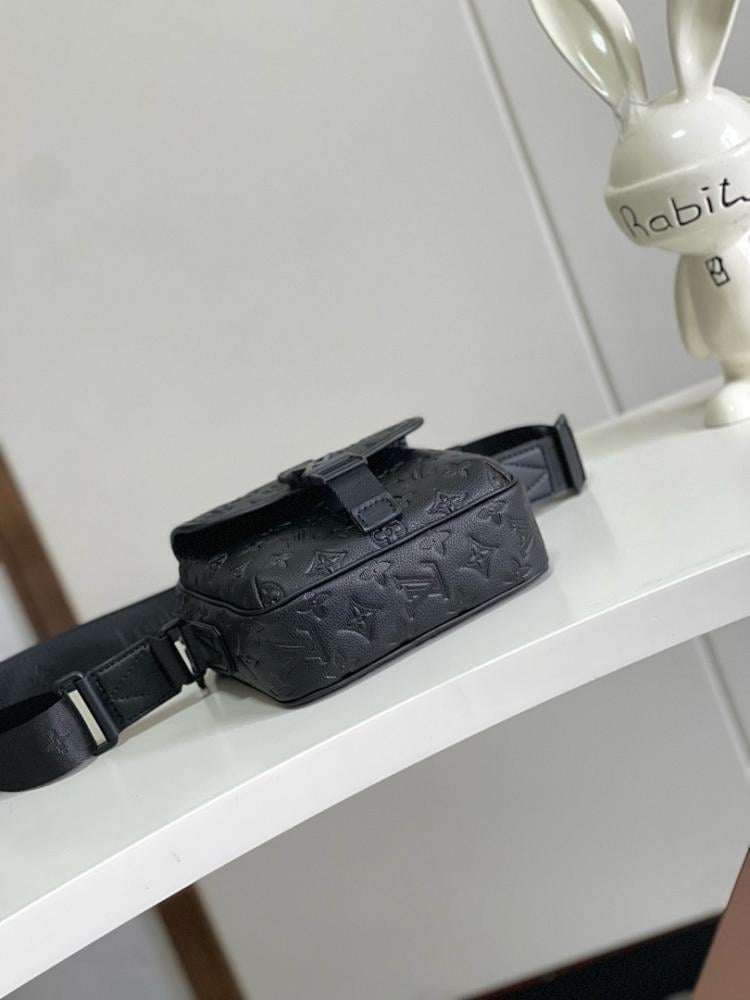 Modern Italian-Inspired Leather Shoulder Bag 17x7.8x18cm