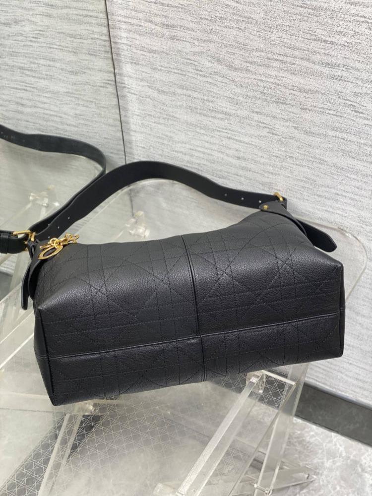 Classic Leather Top Handle Bag Style 54448968
