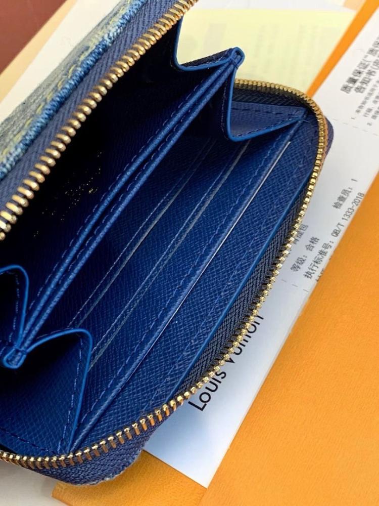 Modern Calfskin Wallet 11x8.5x2cm