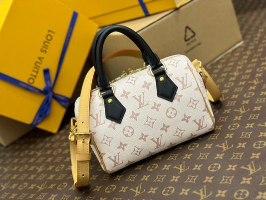 Stylish Leather Travel Bag