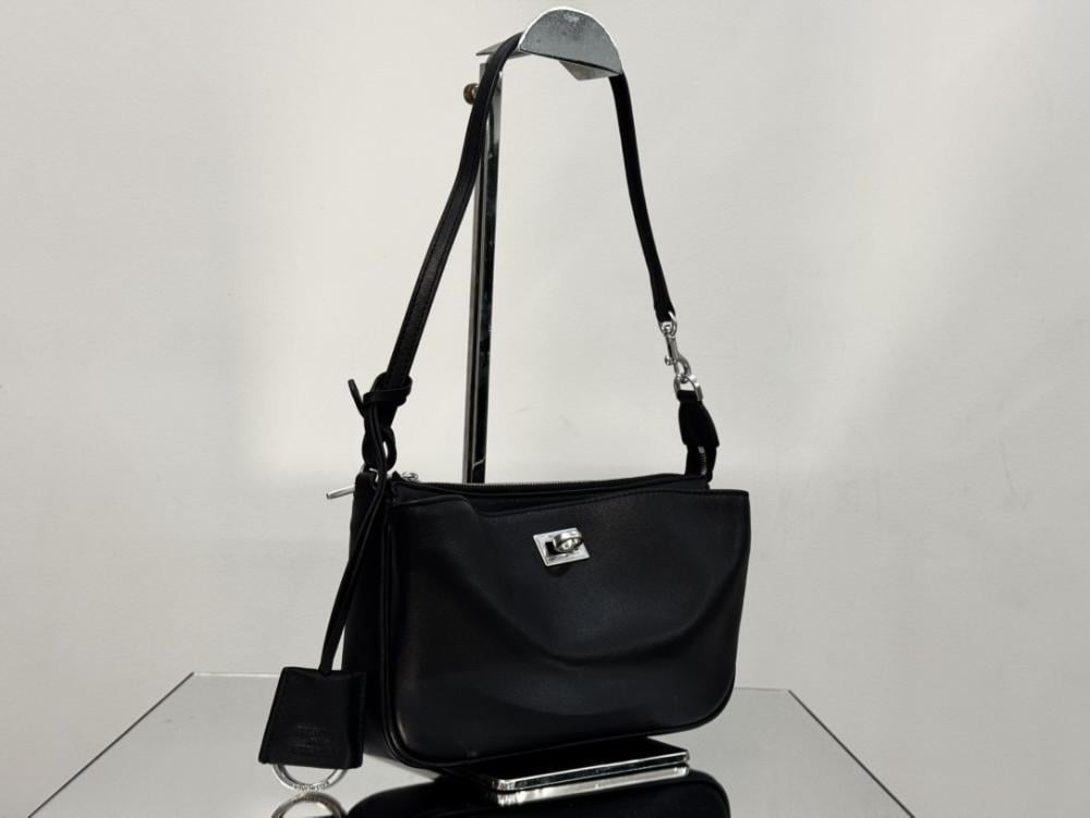 Classic Top Handle Bag Style 1694543535